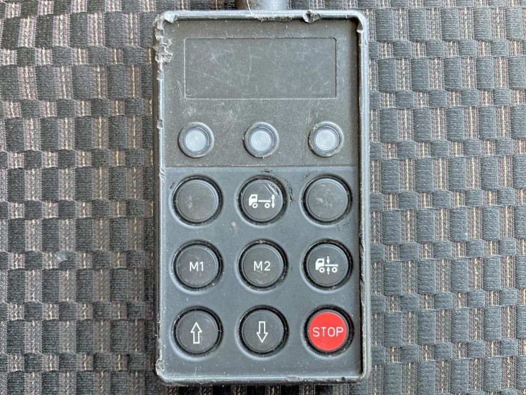 エアサスのコントローラーです。|日野 レンジャー 2PG-FE2ABGの写真38