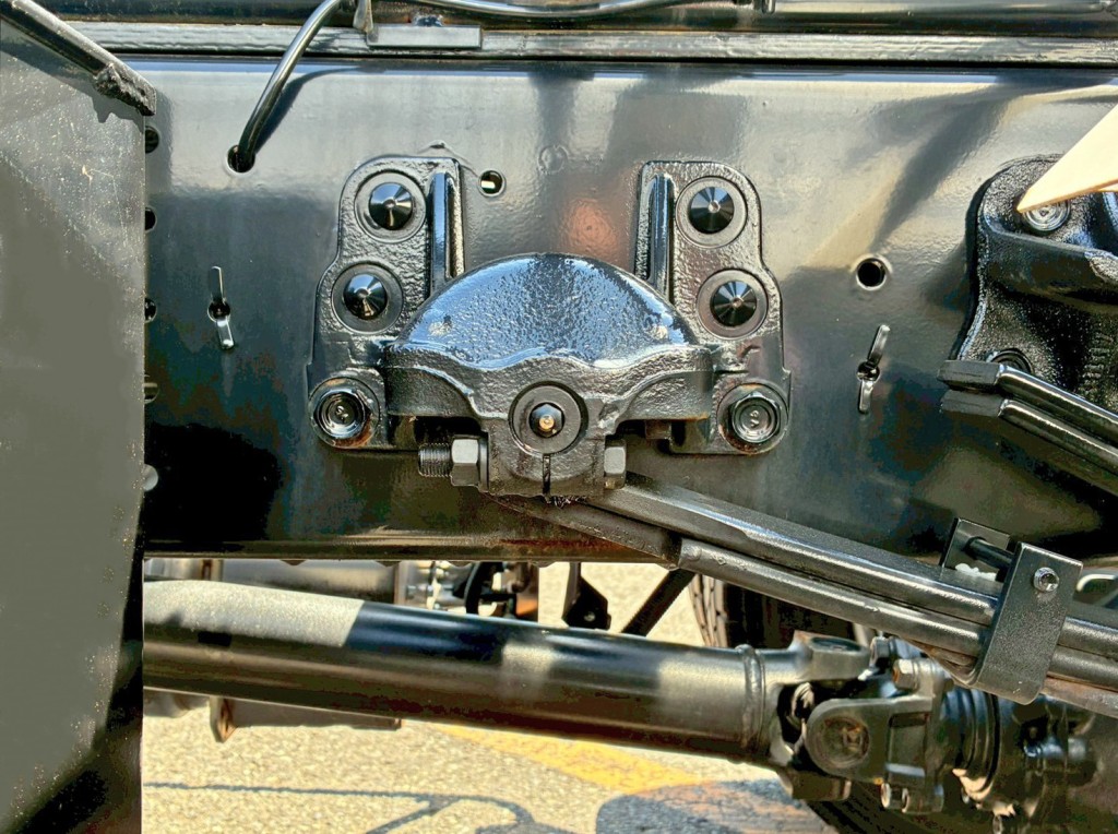 リーフサスです。|いすゞ フォワード 2RG-FRR90S4(2WD)の写真5