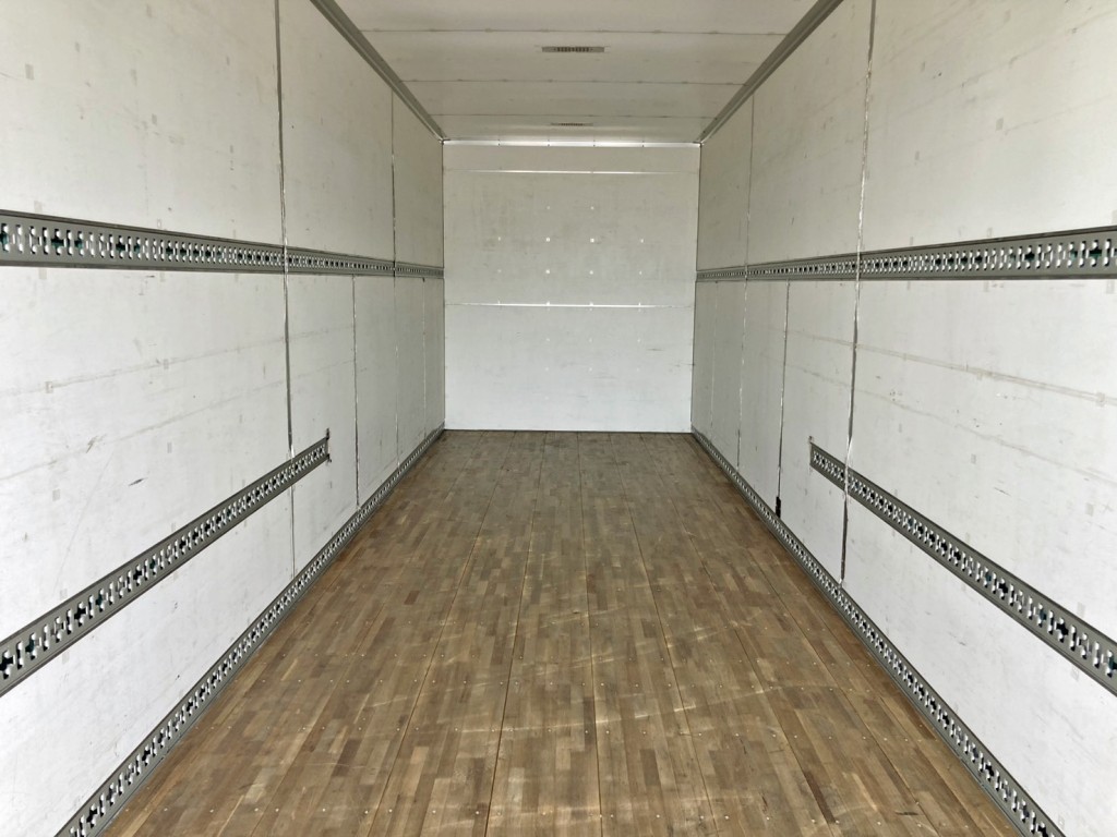 ラッシングレールが3対付いています。(上下のラッシングレールは後方から前方まで付いています)|日野 レンジャー 2PG-FD2ABG(2WD)の写真12