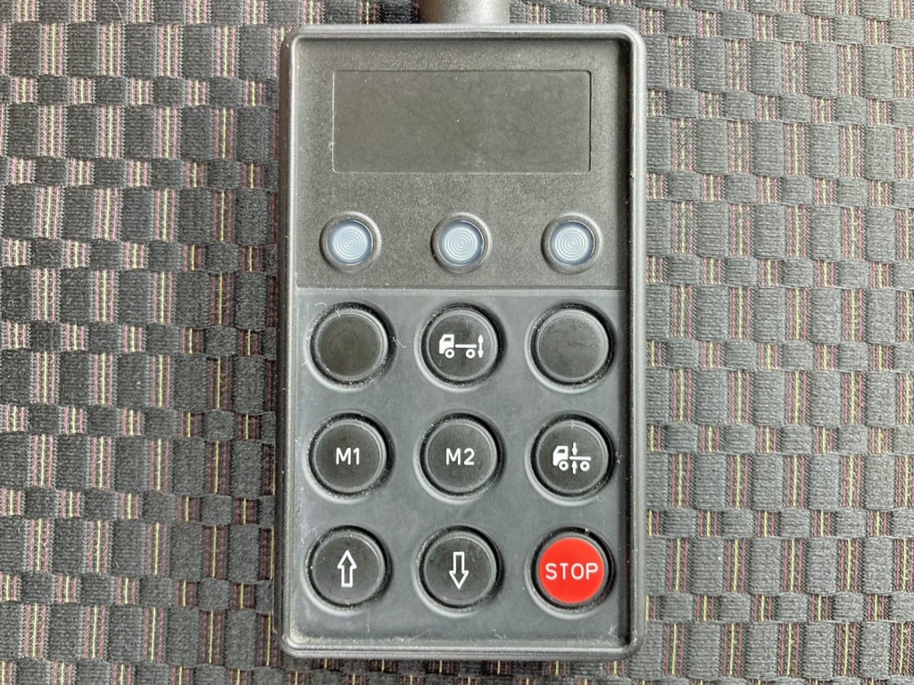 エアサスのコントローラーです。|日野 レンジャー 2PG-FD2ABG(2WD)の写真23