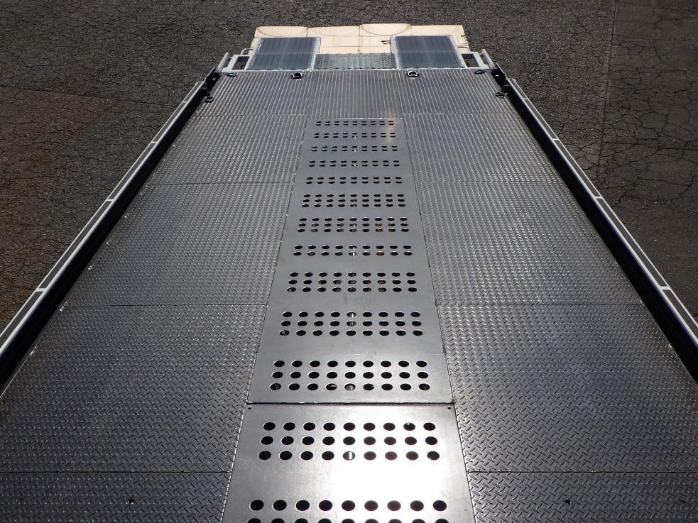 床の状態です。|三菱 ファイター 2KG-FK65FYの写真18