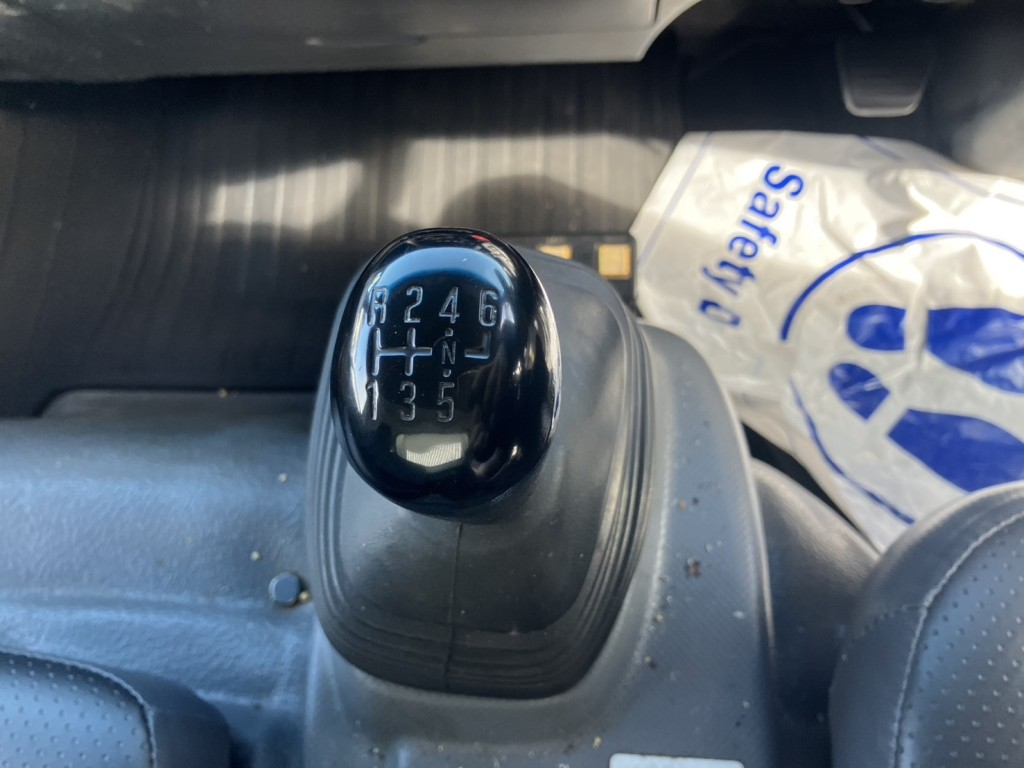 いすゞ エルフ SKG-NPR85YN(2WD)の写真7