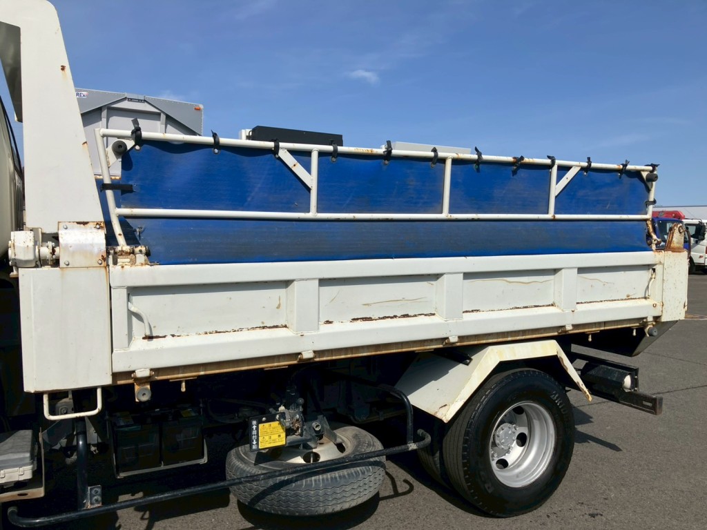 助手席側ボディーにキズ・サビ・ヘコミがあります。|いすゞ エルフ SKG-NPR85YN(2WD)の写真25