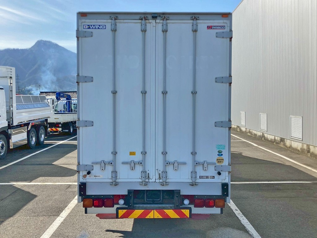 リヤ周りの状態です。|三菱 スーパーグレート 2PG-FS74HZの写真9