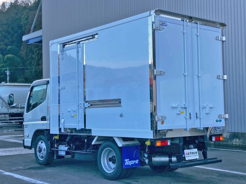 三菱 キャンター 2RG-FBAV0(2WD)の写真3