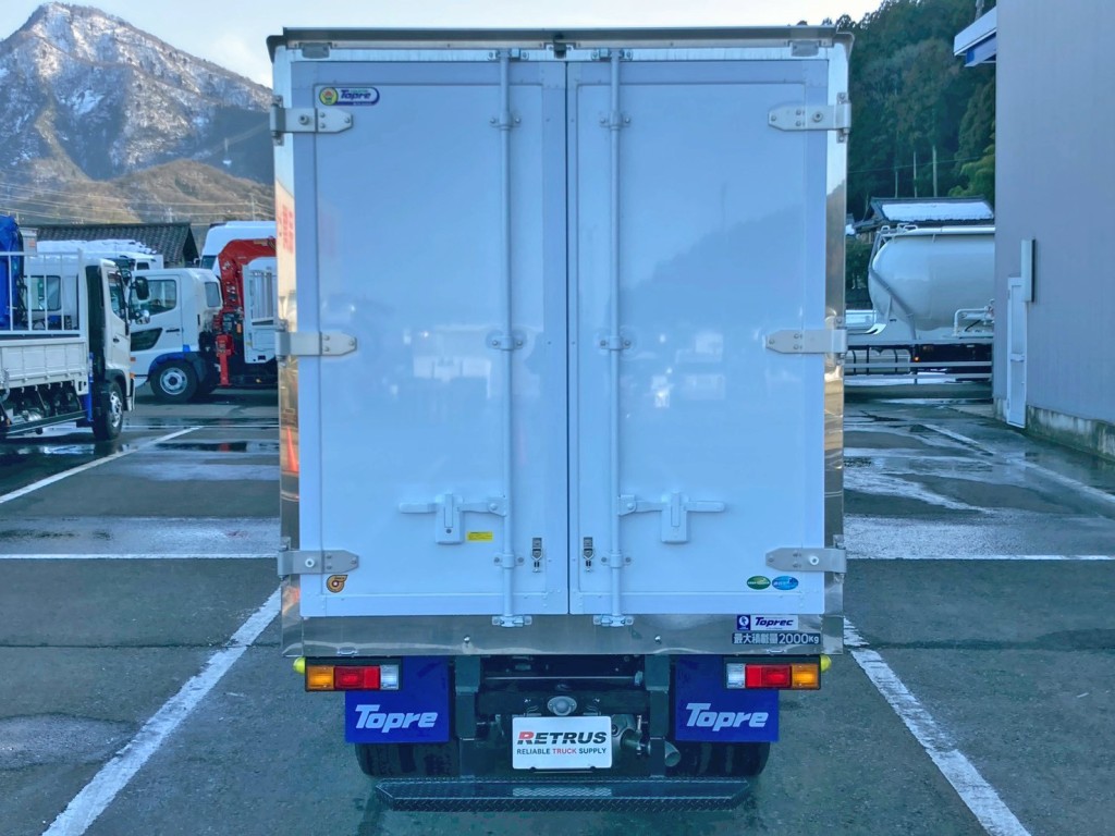 リヤ周りの状態です。|三菱 キャンター 2RG-FBAV0(2WD)の写真8