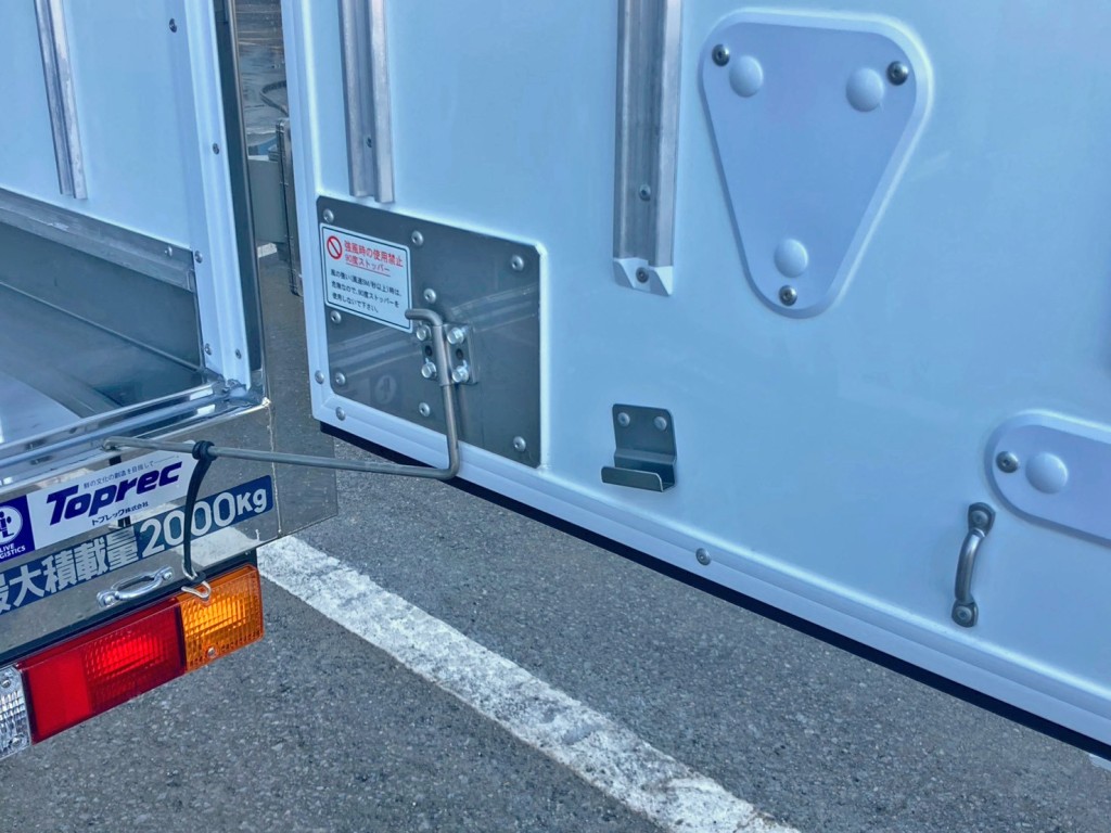 運転席側ストッパーの状態です。|三菱 キャンター 2RG-FBAV0(2WD)の写真11