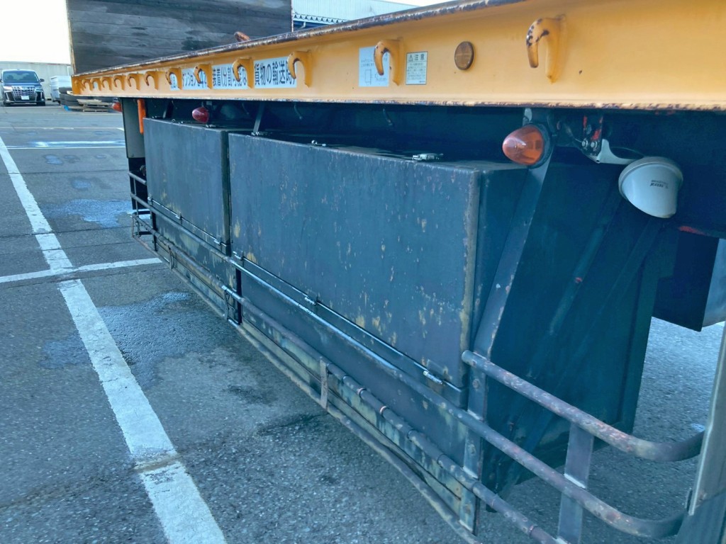 助手席側に工具箱が付いています。|東急  TF36H2C3の写真32