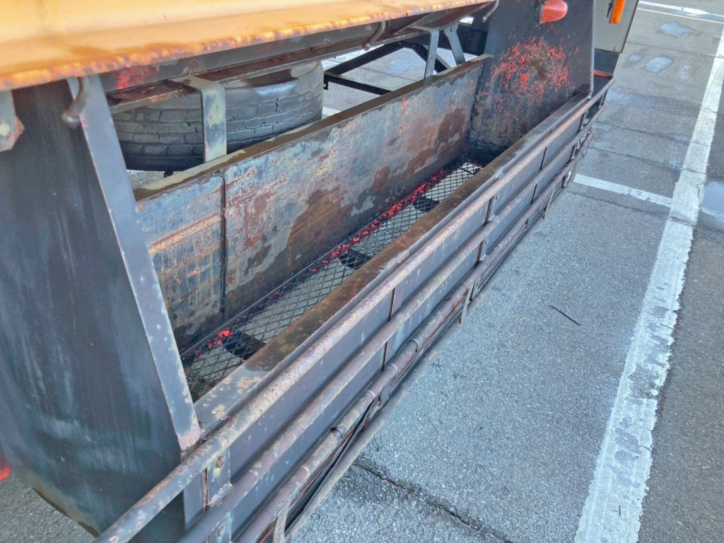 運転席側にりん木入れが付いています。|東急  TF36H2C3の写真35