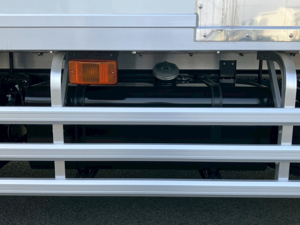 燃料タンクは200Lです。|日野 レンジャー 2KG-FE2ACGの写真20