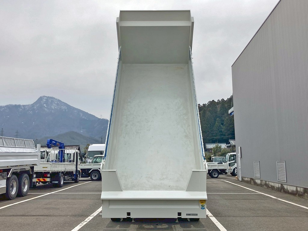 床は鉄板です。|三菱 スーパーグレート 2PG-FV80HXの写真8