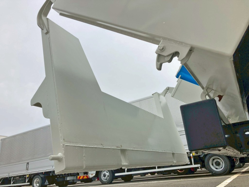 三菱 スーパーグレート 2PG-FV80HXの写真21