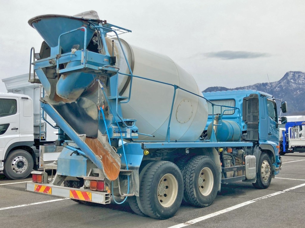 日野 プロフィア QKG-FS1AKAAの写真4