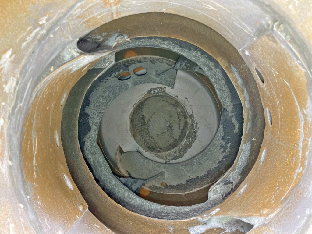 ドラム内部の状態です。|日野 プロフィア QKG-FS1AKAAの写真12