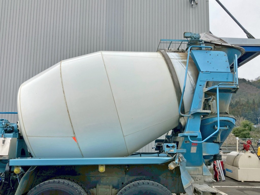 ドラムの外観状態です。(助手席側)|日野 プロフィア QKG-FS1AKAAの写真23