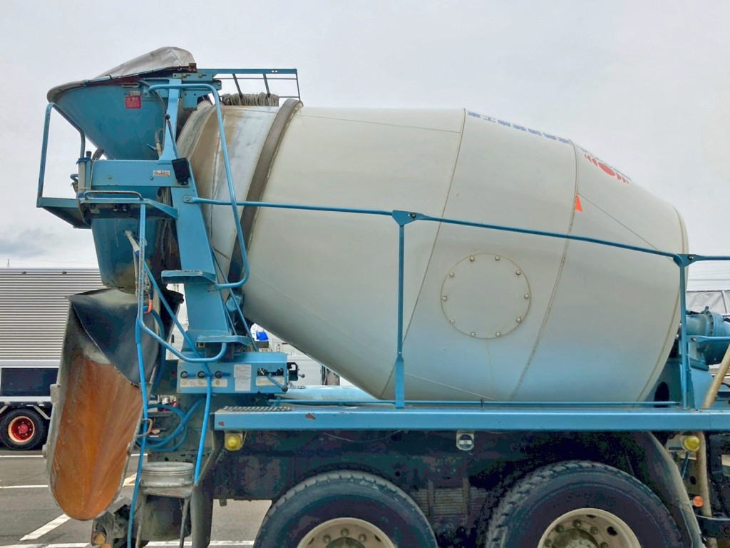 ドラムの外観状態です。(運転席側)|日野 プロフィア QKG-FS1AKAAの写真25