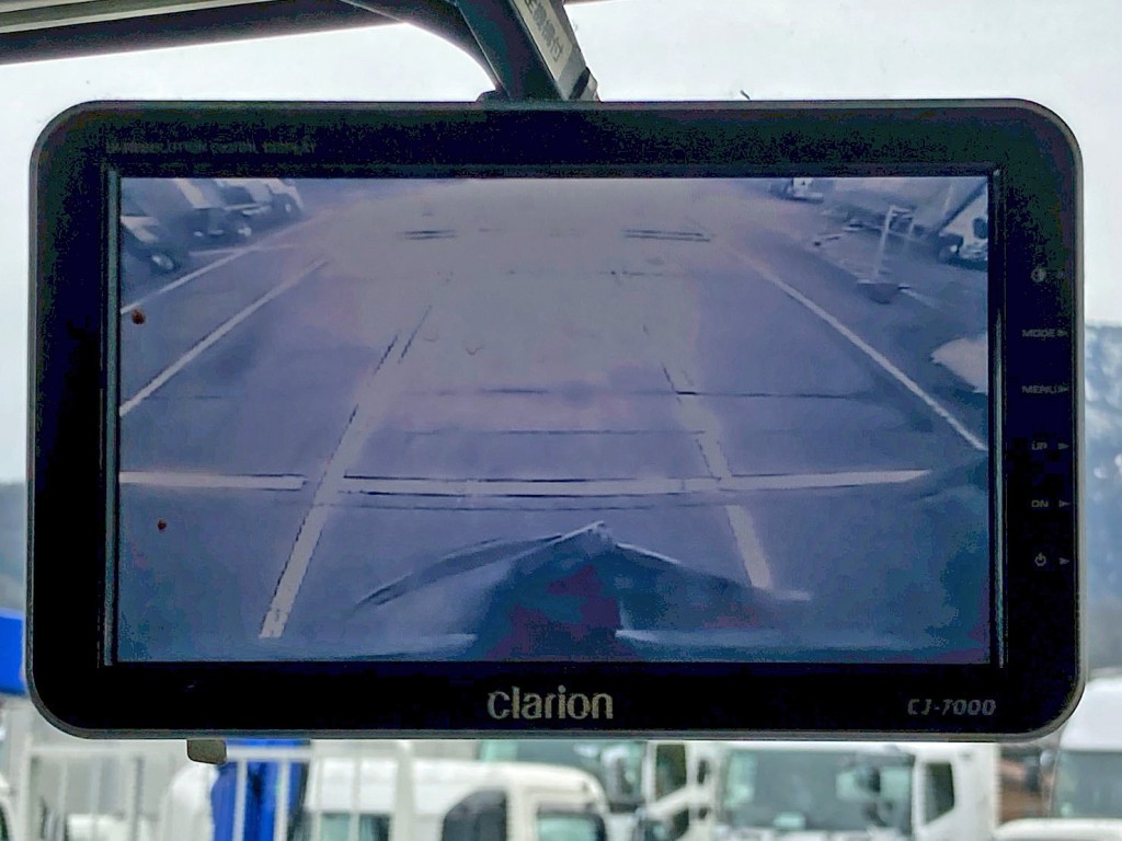 液晶バックモニター付きです。|日野 プロフィア QKG-FS1AKAAの写真39