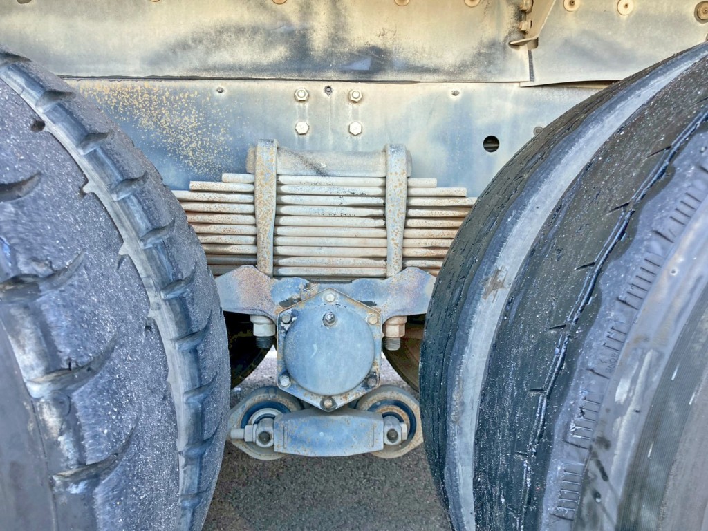 リーフサスです。|日野 プロフィア QKG-FS1AKAAの写真5