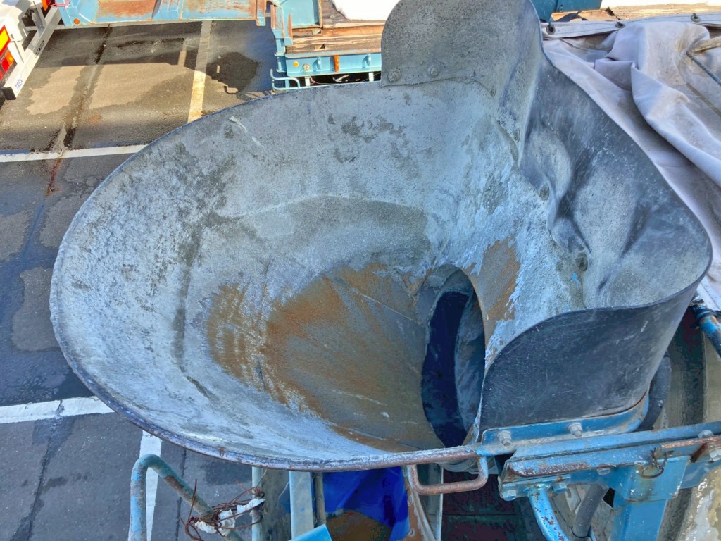 投入口の状態です。|日野 プロフィア QKG-FS1AKAAの写真11