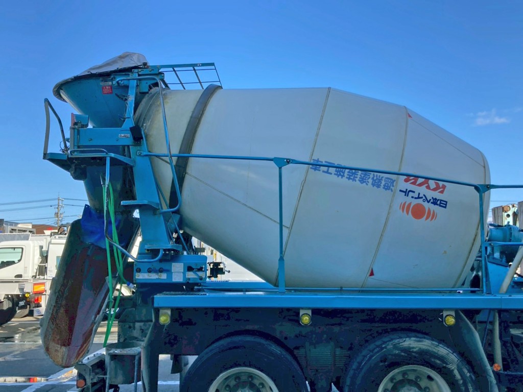 ドラムの外観状態です。(運転席側)|日野 プロフィア QKG-FS1AKAAの写真23