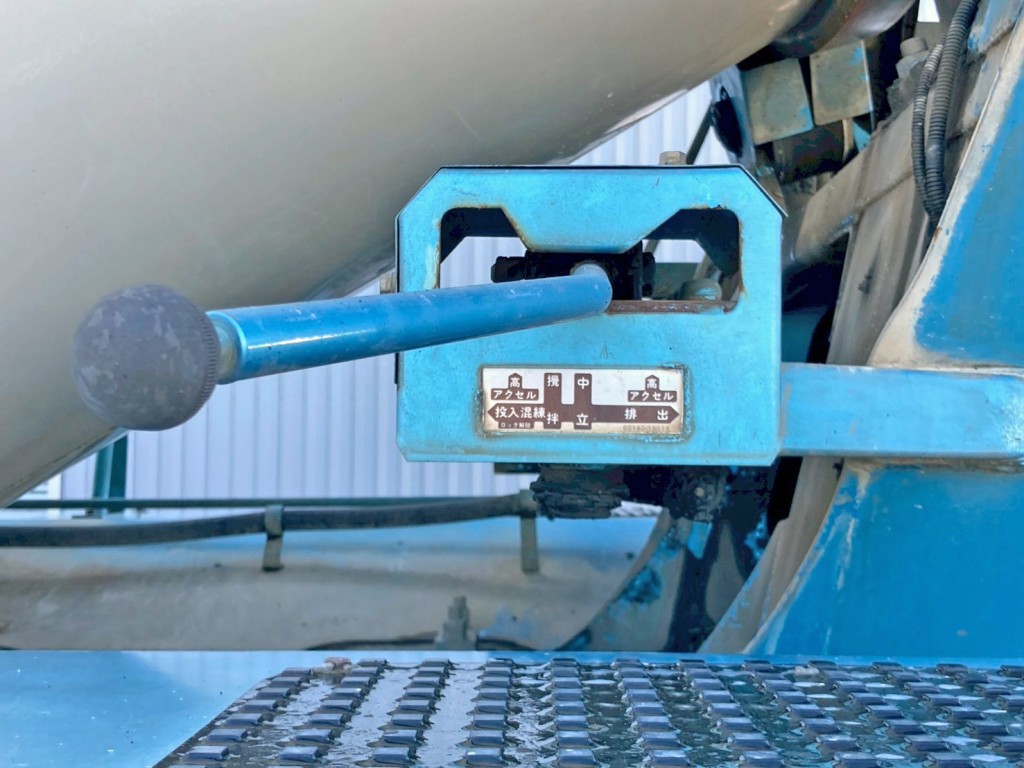 上物の操作レバーです。(助手席側)|日野 プロフィア QKG-FS1AKAAの写真24