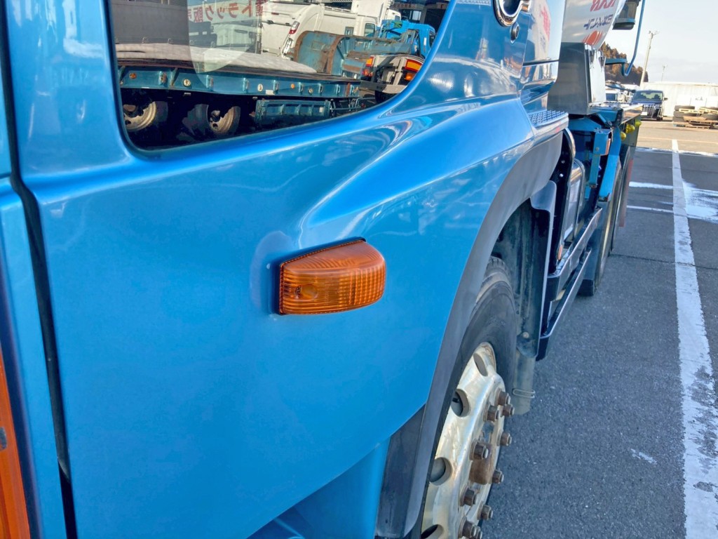 助手席ドアに少々ヘコミがあります。|日野 プロフィア QKG-FS1AKAAの写真36