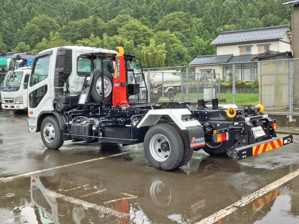 三菱 ファイター 2KG-FK72F(2WD)の写真5