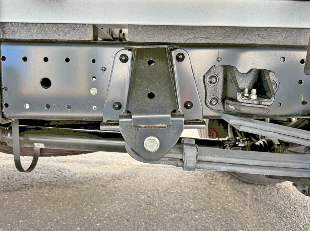 リーフサスです。|日野 デュトロ 2DG-XZU722M(2WD)の写真5