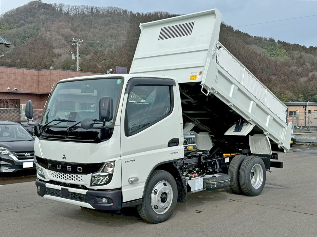 三菱 キャンター 2RG-FBA60(2WD)の写真1