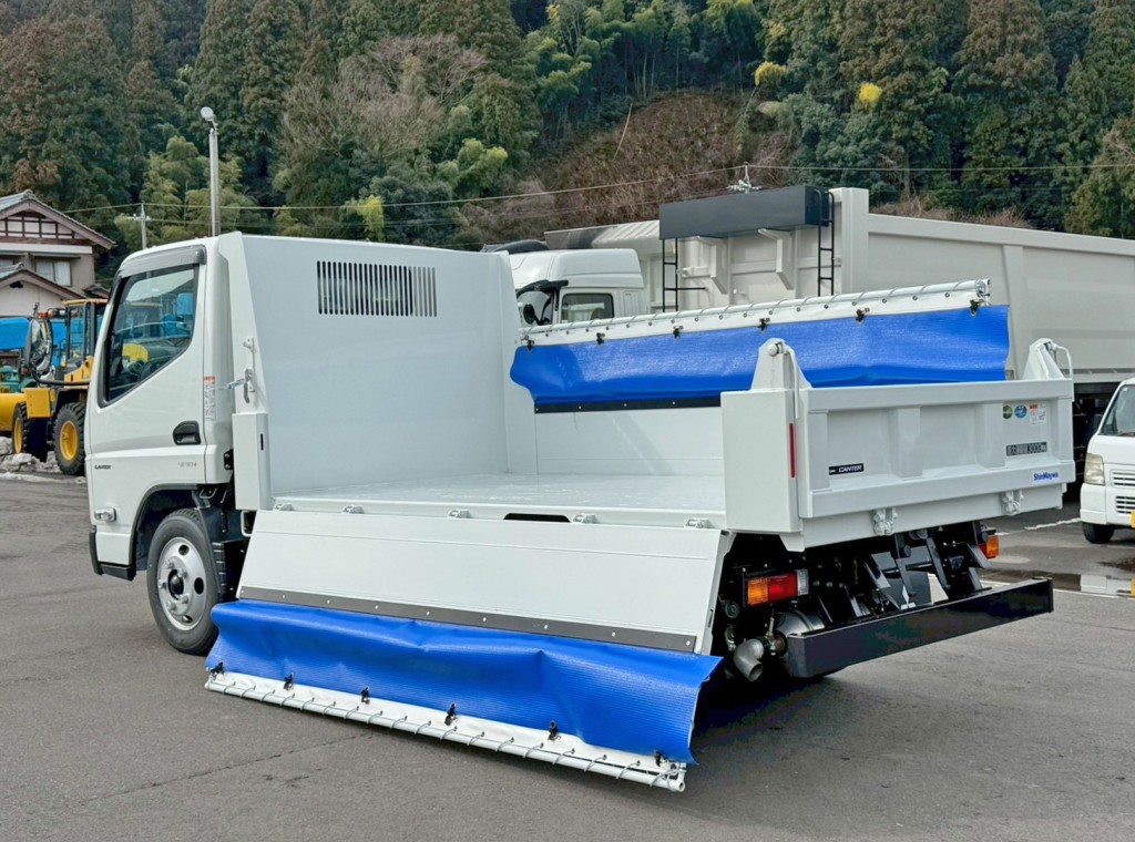 三菱 キャンター 2RG-FBA60(2WD)の写真3