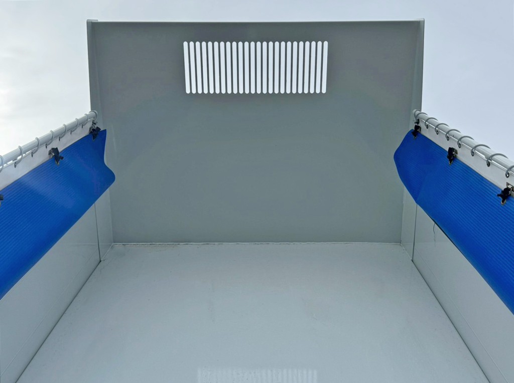 三菱 キャンター 2RG-FBA60(2WD)の写真9