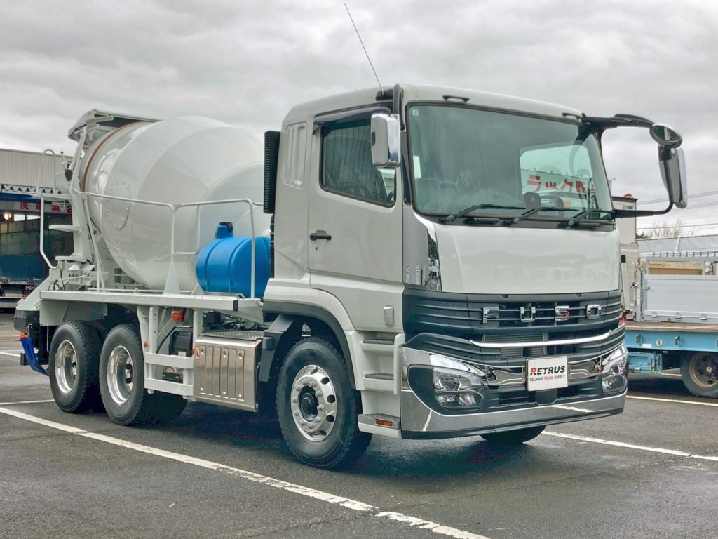 ホイールはアルミ製です。|三菱 スーパーグレート 2KG-FV80GXの写真2