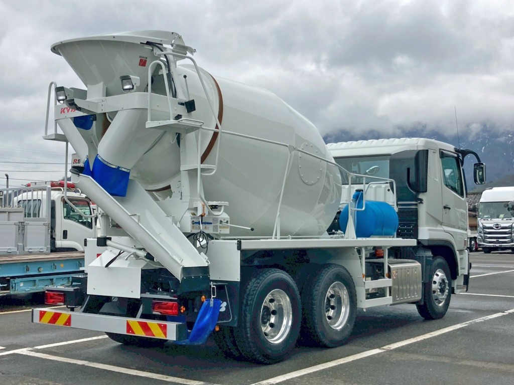 三菱 スーパーグレート 2KG-FV80GXの写真4