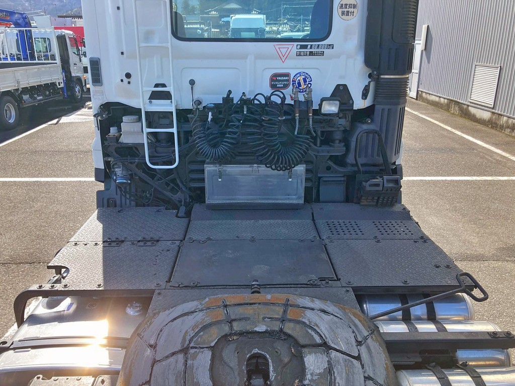 踊り場の状態です。|日野 プロフィア QKG-SH1EDAGの写真11