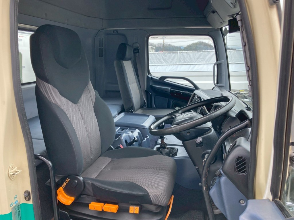 ハイルーフキャビンです。|日野 プロフィア ADG-SH1EDXGの写真10