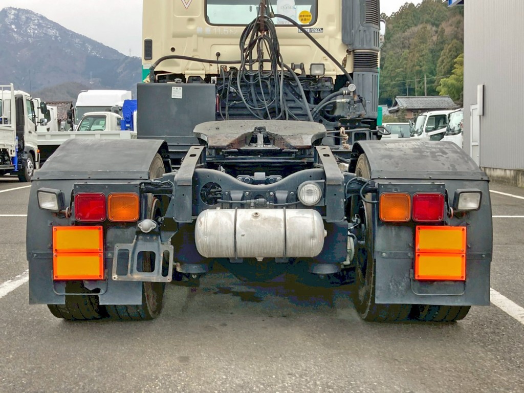 リヤ周りの状態です。|日野 プロフィア ADG-SH1EDXGの写真23