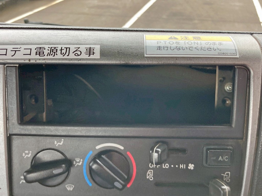 コンソールボックスが欠品しています。|日野 プロフィア ADG-SH1EDXGの写真34