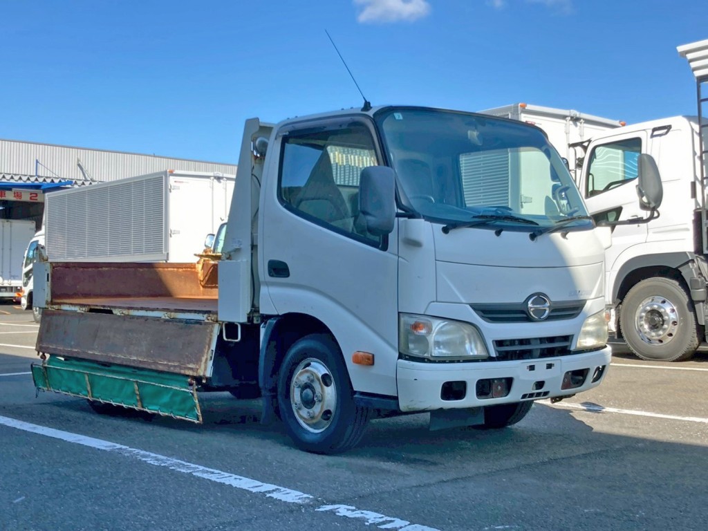 日野 デュトロ TKG-XZC610T(2WD)の写真2