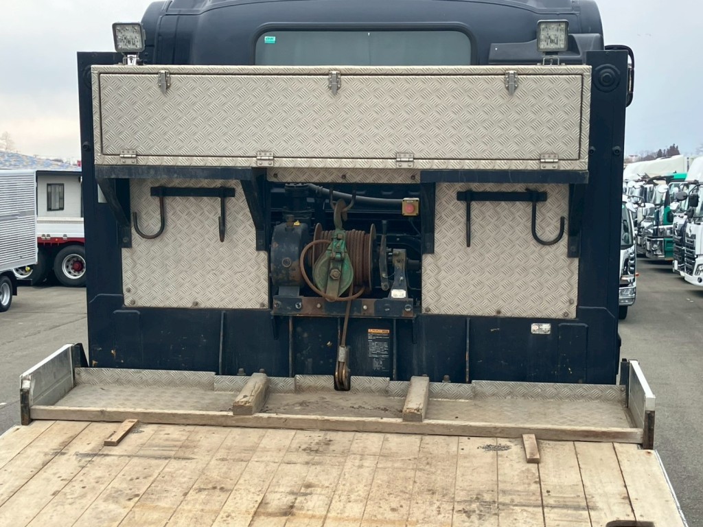 いすゞ ギガ 2PG-CYH77Cの写真11