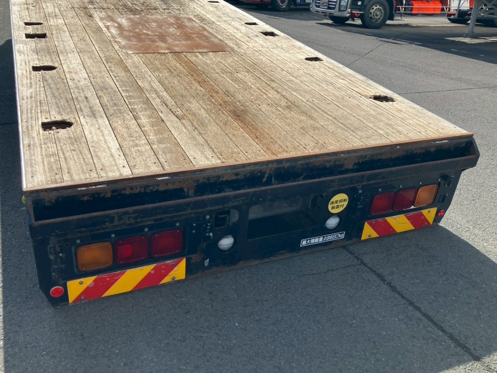 歩み掛け付きです。|いすゞ ギガ 2PG-CYH77Cの写真13