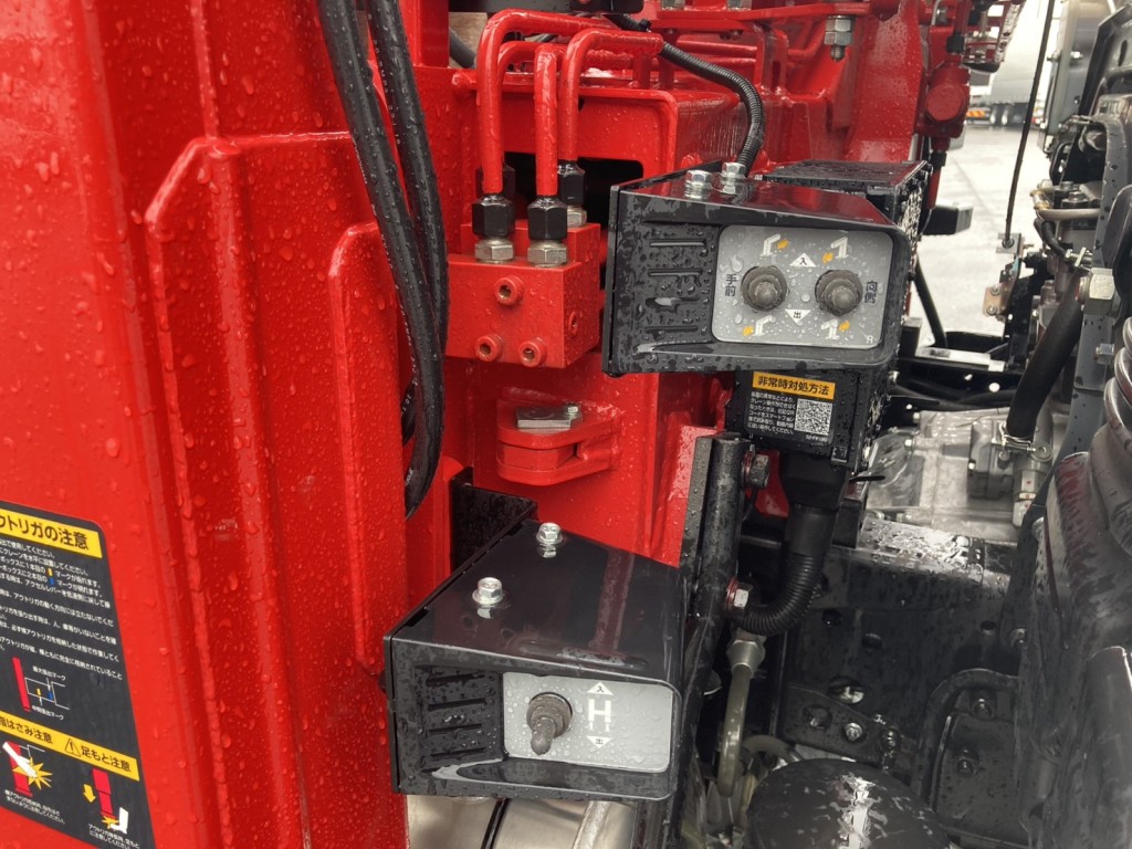 三菱 ファイター 2KG-FK62FZの写真9