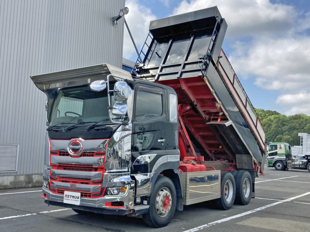 フロント周り、メッキパーツで飾っています。|日野 プロフィア 2DG-FS1EGAの写真1