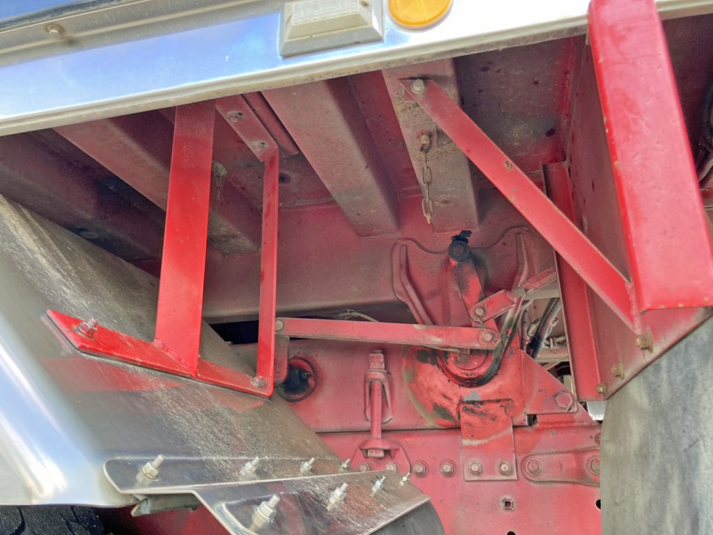 シャーシとネタの状態です。(縦ネタ・横ネタは鉄製です)|日野 プロフィア 2DG-FS1EGAの写真8