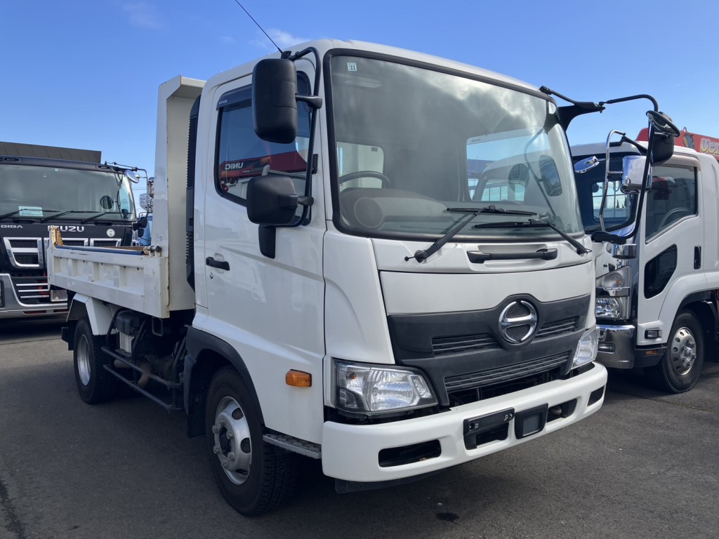 日野 レンジャー 2KG-FC2ABA(2WD)の写真2