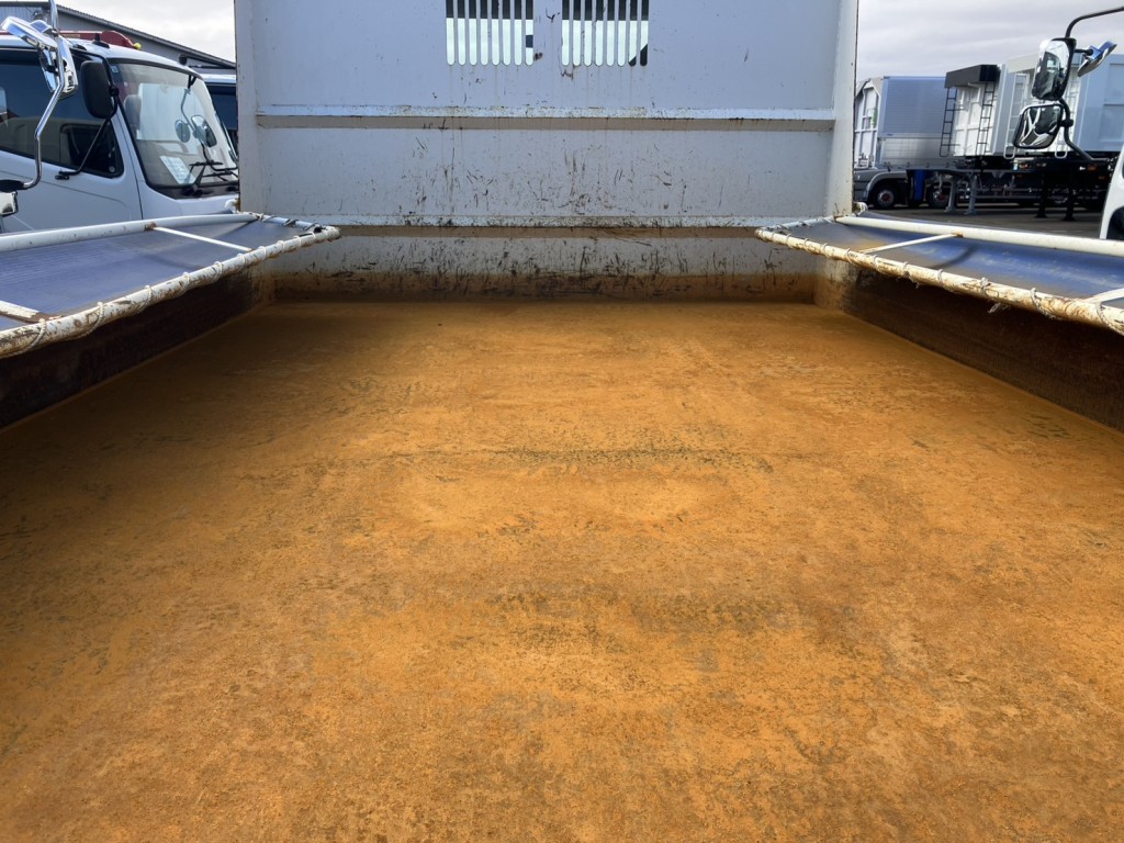 日野 レンジャー 2KG-FC2ABA(2WD)の写真5