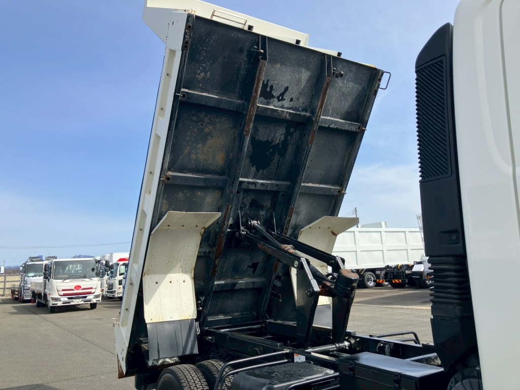 日野 レンジャー 2KG-FC2ABA(2WD)の写真9