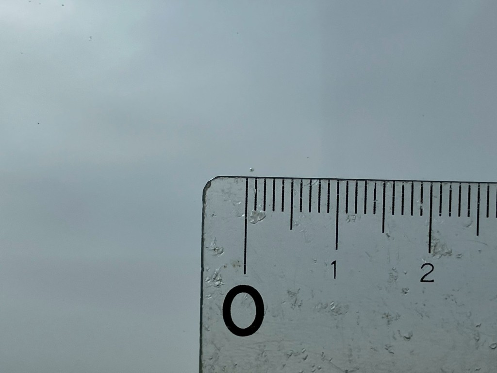 フロントガラスに飛び石があります。|日野 レンジャー 2KG-FC2ABA(2WD)の写真14