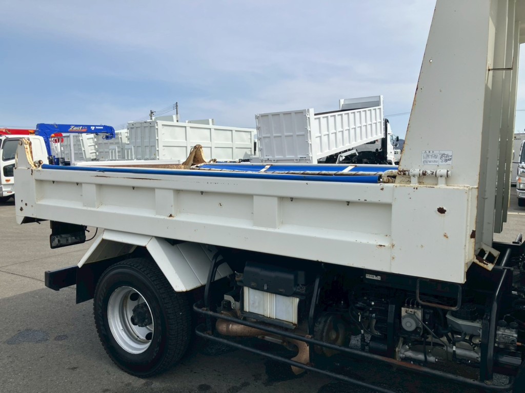 運転席側ボディーにキズ・サビ・ヘコミがあります。|日野 レンジャー 2KG-FC2ABA(2WD)の写真24