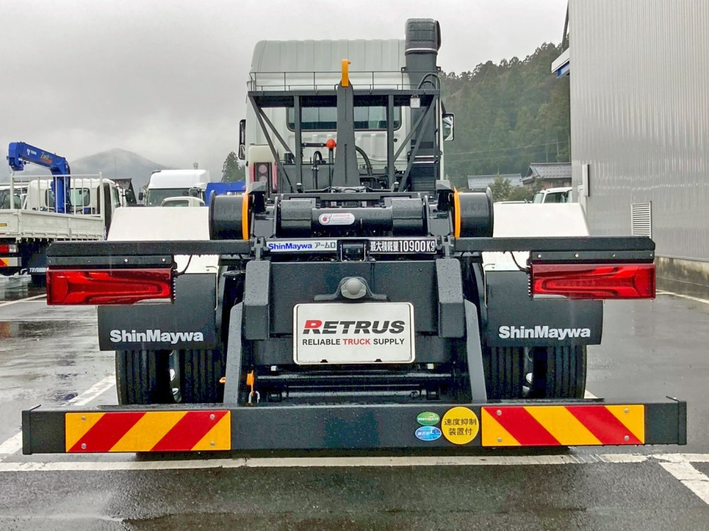 リヤ周りの状態です。|三菱 スーパーグレート 2PG-FV80HYの写真14