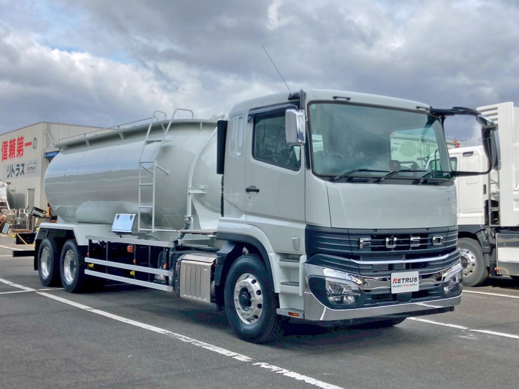 ホイールはアルミ製です。|三菱 スーパーグレート 2PG-FU84VZの写真2